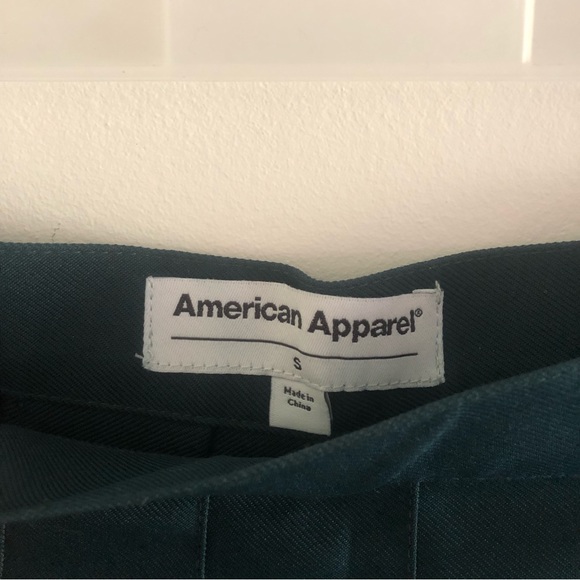 American Apparel Hunter Green Pleated Mini Skirt - Picture 6 of 6